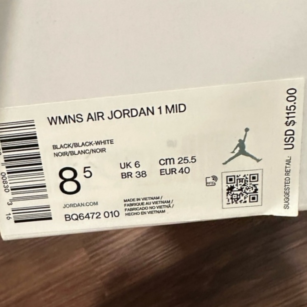 Air Jordan 1 Mid
